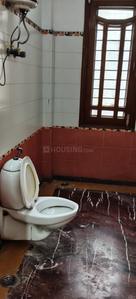 Bathroom Image of 2000 Sq.ft 3 BHK Independent House for rent in Sector 51 Noida for Rs. 42000