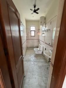 Bathroom Image of 1100 Sq.ft 2 BHK Builder Floor for rent in Sector 23 Gurgaon for Rs. 32500