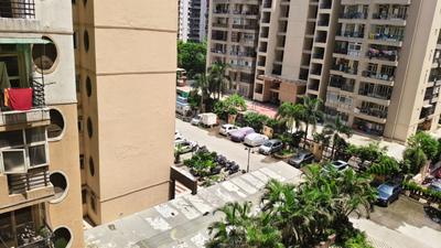 Image of 1285 Sq.ft 2 BHK Apartment / Flat for sale in Bulland Heights, Crossings Republik, Ghaziabad for Rs. 8000000