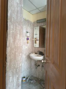 Common Bathroom Image of 1192 Sq.ft 2.5 BHK Apartment / Flat for rent in Rishabh Cloud 9 Towers, Vaishali Ghaziabad for Rs. 28000