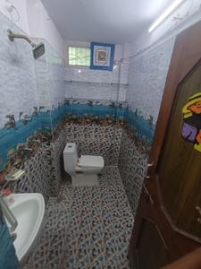 Bathroom Image of 1000 Sq.ft 3 BHK Builder Floor for rent in George Town Allahabad for Rs. 25000