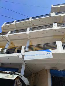 Building Image of 700 Sq.ft 1 RK Builder Floor for rent in Sector 22 Noida for Rs. 11000
