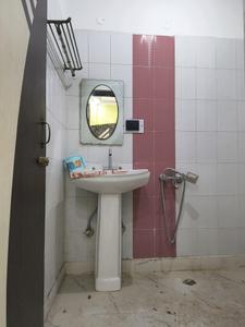 Common Bathroom Image of 950 Sq.ft 2 BHK Builder Floor for sale in Indirapuram Ghaziabad for Rs. 7000003