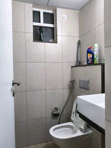 Common Bathroom Image of 510 Sq.ft 1 BHK Apartment / Flat for rent in Godrej Green Cove, Mahalunge Pune for Rs. 27000