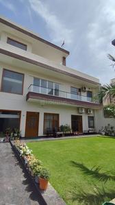 8 BHK Villa