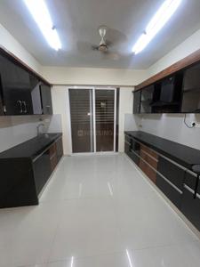Kitchen Image of 1860 Sq.ft 3 BHK Apartment / Flat for rent in BCM Park, Lasudia Mori Indore for Rs. 50000