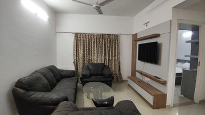 Living Room Image of 1080 Sq.ft 2 BHK Apartment / Flat for rent in Adani The Meadows, Shantigram Ahmedabad for Rs. 34000