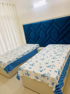 Bedroom Image of Girls PG Noida PG for Girls By Platinum Girls PG in Sector 16A, Noida