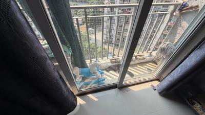 Balcony Image of 585 Sq.ft 1 BHK Apartment / Flat for sale in Wadhwa Elite Solitaire 16, Thane West Thane for Rs. 8100000