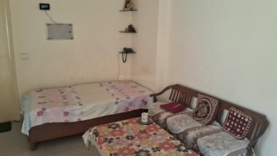 Living Room Image of 910 Sq.ft 2 BHK Apartment / Flat for rent in  Gaur City 4th Avenue, Noida Extension Greater Noida for Rs. 23000