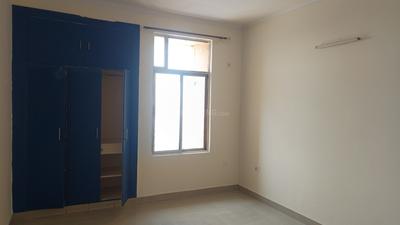 3 BHK Semi Furnished Flat