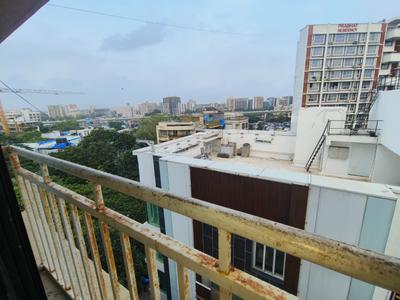 Balcony Image of 900 Sq.ft 2 BHK Apartment / Flat for sale in Santacruz East Mumbai for Rs. 27000000