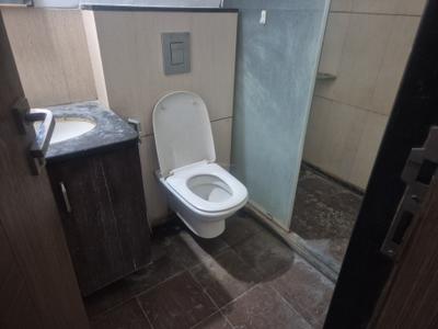 Silver Stone Bathroom One 4
