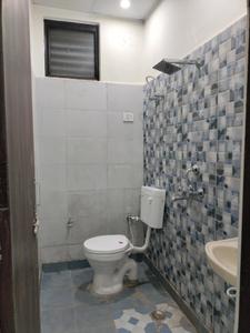 Common Bathroom Image of 750 Sq.ft 2 BHK Apartment / Flat for sale in CI Golf City, Kambakshpur Noida for Rs. 3085151