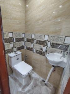 Bathroom Image of PG Rooms in Hotel City, Deluxe, Nehru Bazaar in Paharganj, New Delhi