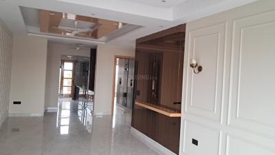Living Room Image of 2400 Sq.ft 3 BHK Builder Floor for sale in Sector 10 Gurgaon for Rs. 24500000
