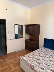 Bedroom Image of 1000 Sq.ft 2 BHK Builder Floor for rent in Dehrakhas Dehradun for Rs. 20000