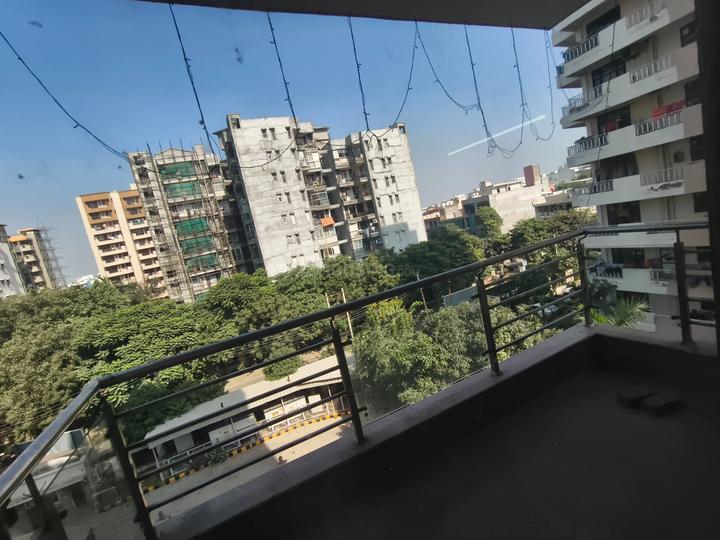 Malibu Town, Sector 47 Balcony 1