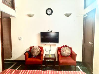Hall Image of 1000 Sq.ft 1 BHK Apartment / Flat for rent in Greater Kailash II New Delhi for Rs. 32000