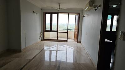 Bedroom Image of 3215 Sq.ft 3 BHK Apartment / Flat for sale in Ambience Lagoon, DLF Phase 3 Gurgaon for Rs. 60000000