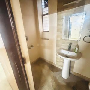 Image of 1350 Sq.ft 3 BHK Apartment / Flat for sale in Karishma Apartment, Patparganj, New Delhi for Rs. 18500000
