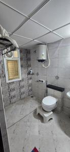 Bathroom Image of 1255 Sq.ft 2 BHK Apartment / Flat for rent in Purva Windermere Phase 4C, Pallikaranai Chennai for Rs. 40000