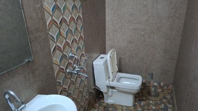 Bathroom Image of 480 Sq.ft 1 BHK Independent House for rent in Chhattarpur New Delhi for Rs. 15000