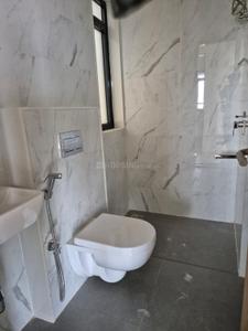 Bathroom Image of 600 Sq.ft 1 BHK Apartment / Flat for rent in Lotus Surprising Versova, Andheri West Mumbai for Rs. 66000