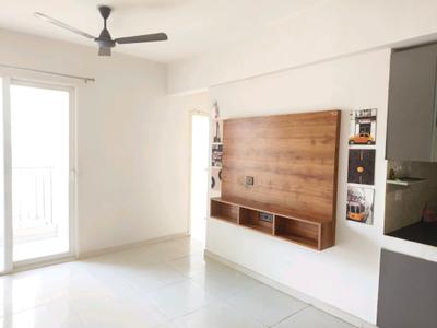 Living Room Image of 700 Sq.ft 2 BHK Apartment / Flat for sale in Signature Global The Millennia, Sector 37D Gurgaon for Rs. 6800000