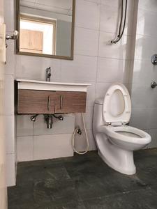 Common Bathroom Image of 1830 Sq.ft 3 BHK Apartment / Flat for sale in Paras Irene, Sector 70A Gurgaon for Rs. 25500000
