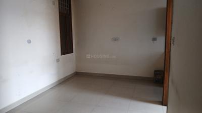 Living Room Image of 900 Sq.ft 2 BHK Apartment / Flat for sale in Shalimar Garden Ghaziabad for Rs. 5300000