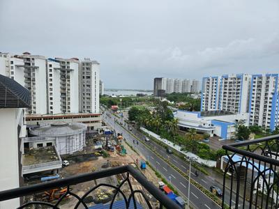 Balcony Image of 1700 Sq.ft 3 BHK Apartment / Flat for sale in ABAD Marine Plaza, Marine Drive Kochi for Rs. 16000000