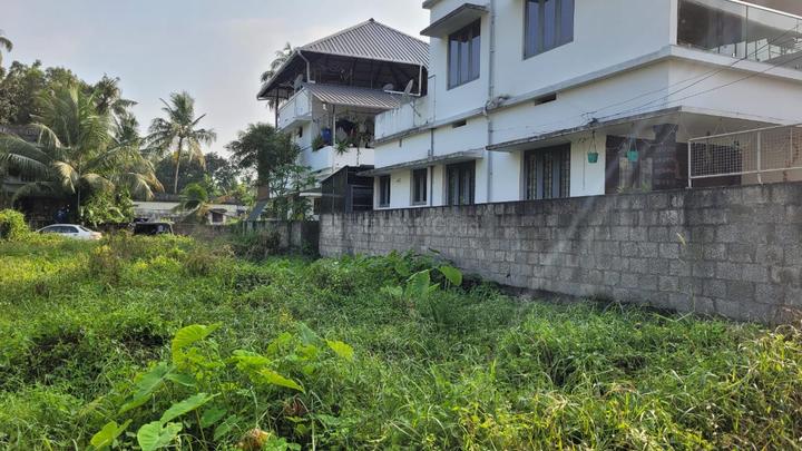 Eroor Main Image 1