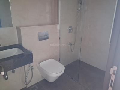 Image of 800 Sq.ft 2 BHK Apartment / Flat for sale in Piramal Mahalaxmi North Tower 3, Lower Parel, Mumbai for Rs. 55000000