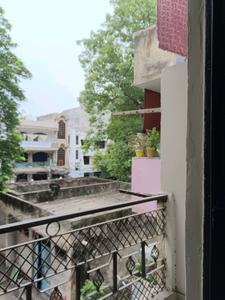 Bedroom One Image of 750 Sq.ft 2 BHK Apartment / Flat for rent in Pitampura New Delhi for Rs. 24000