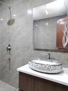 Bedroom Three Image of 2250 Sq.ft 4 BHK Builder Floor for sale in M3M Golfestate, Sector 65 Gurgaon for Rs. 37000000