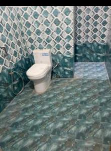 Bathroom Image of 1400 Sq.ft 3 BHK Independent House for rent in Jhalwa Allahabad for Rs. 14000