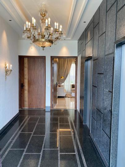 The Medallion Nova Main Image 1