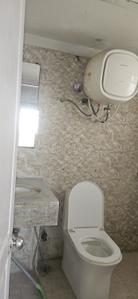 Bathroom Image of 985 Sq.ft 2 BHK Apartment / Flat for rent in Paras Seasons, Sector 168 Noida for Rs. 21000