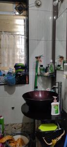 Bathroom Image of 900 Sq.ft 2 BHK Apartment / Flat for sale in Dadar East Mumbai for Rs. 35000000