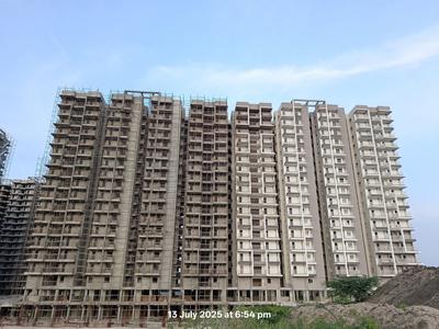 Image of 1400 Sq.ft 3 BHK Apartment / Flat for sale in Aaditris Empire, Kollur, Hyderabad for Rs. 10600000
