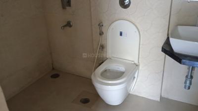 Bathroom Image of 2500 Sq.ft 4 BHK Independent House for rent in Shivpur Varanasi for Rs. 35000