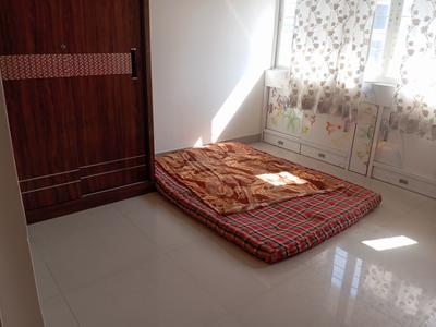 Bedroom One Image of 925 Sq.ft 2 BHK Apartment / Flat for rent in Park Infinia, Fursungi Pune for Rs. 26000