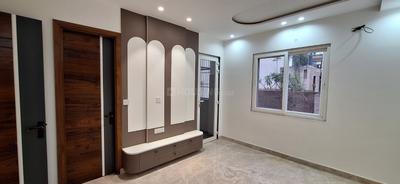 Bedroom Image of 1900 Sq.ft 3 BHK Builder Floor for sale in Janakpuri New Delhi for Rs. 26000000
