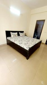 Bedroom Image of 1250 Sq.ft 2 BHK Apartment / Flat for sale in Mahagun Moderne, Sector 78 Noida for Rs. 17000000