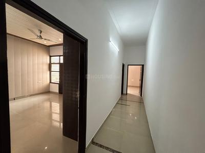 Bedroom Image of 1900 Sq.ft 3 BHK Apartment / Flat for sale in Dhakoli Zirakpur for Rs. 6500000