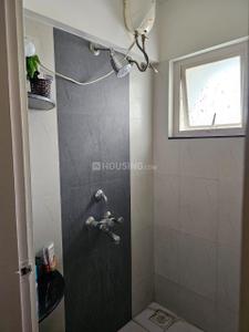 Bathroom Image of 606 Sq.ft 1 BHK Apartment / Flat for rent in Godrej Horizon, Mohammed Wadi Pune for Rs. 18500
