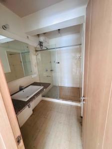 Bathroom Image of 1600 Sq.ft 3 BHK Apartment / Flat for sale in DLF New Town Heights 1, Sector 86 Gurgaon for Rs. 20500000