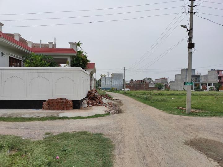 Sarojini Nagar Building View 1