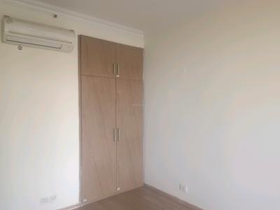 Bedroom Image of 1408 Sq.ft 2 BHK Apartment / Flat for sale in Raheja Vedaanta, Sector 108 Gurgaon for Rs. 13500000